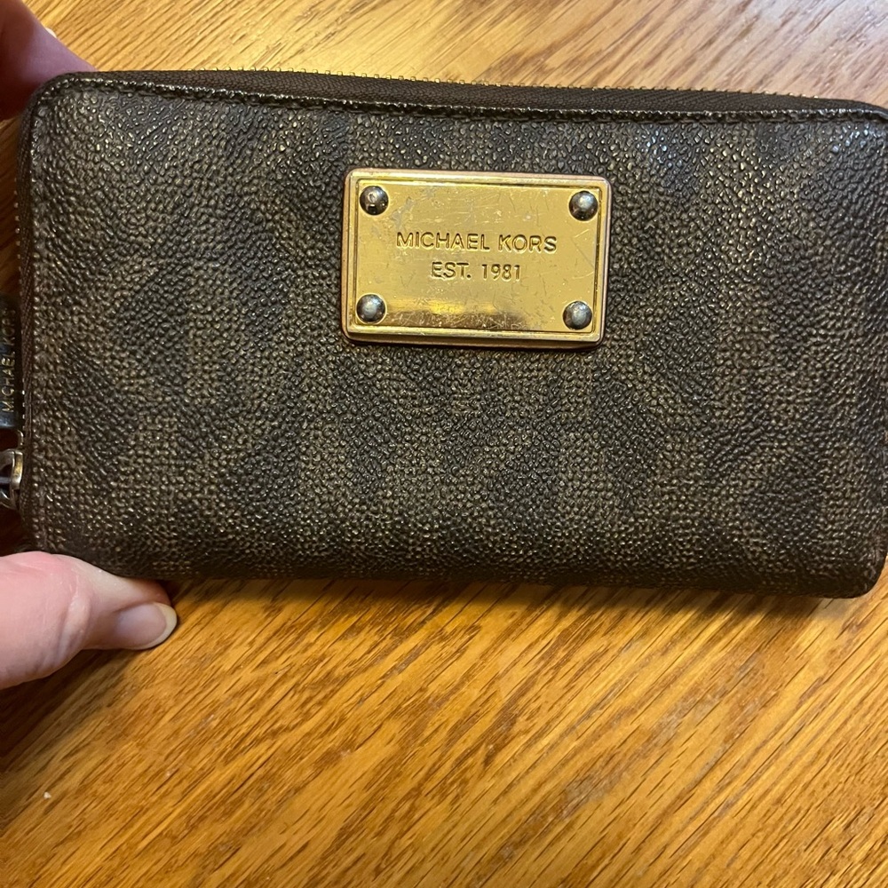 Michael Kors wallet